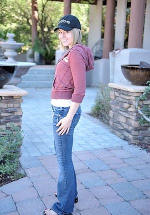 Bendy blonde drying her hair and looking hot as fuck while in the nude